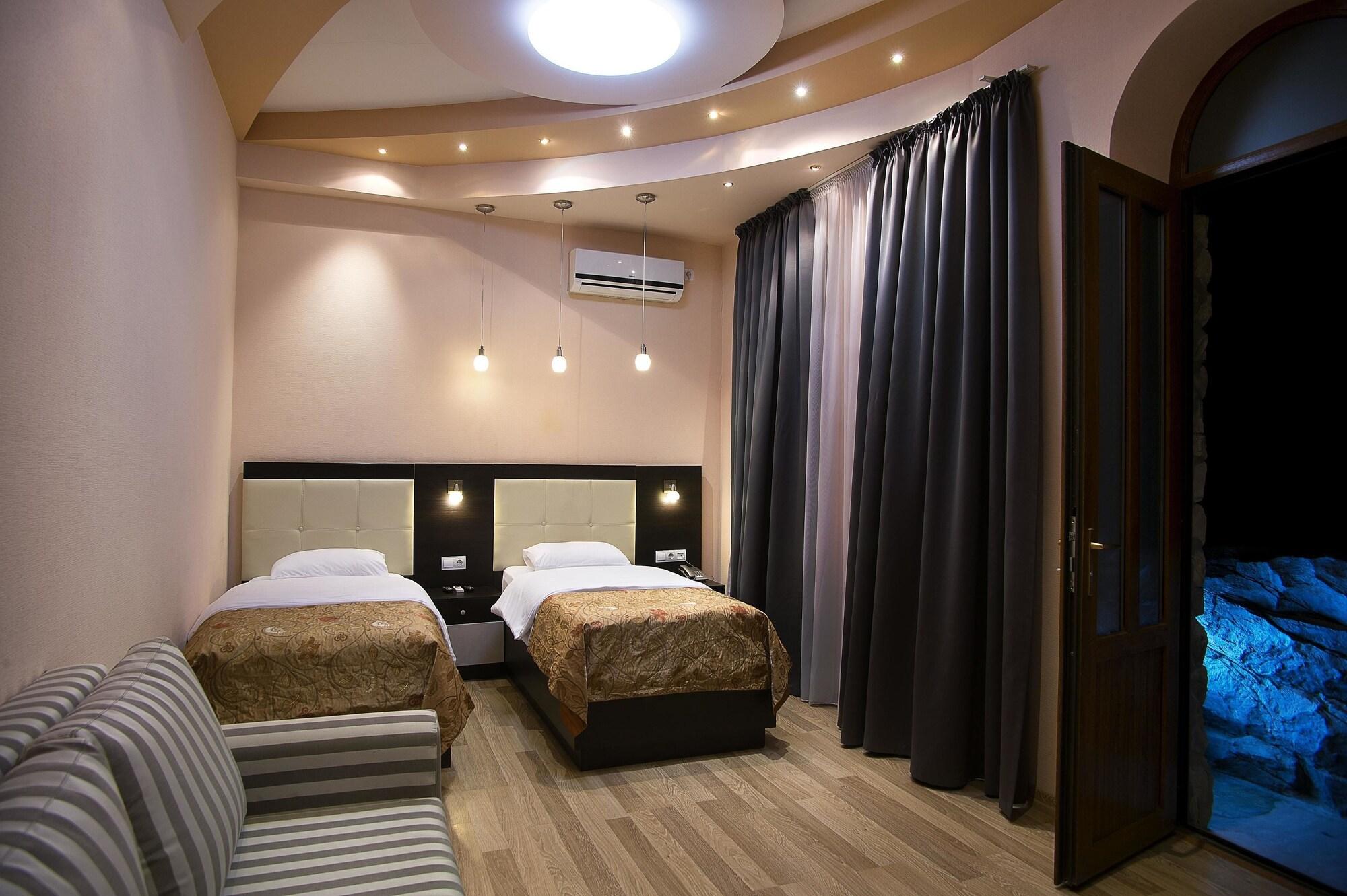 Coral Boutique Hotel Tbilisi Esterno foto